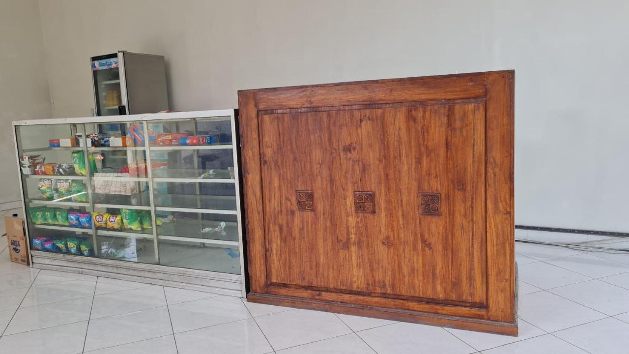 Oyo 90831 Hotel Gardenia Prambanan Surakarta  외부 사진
