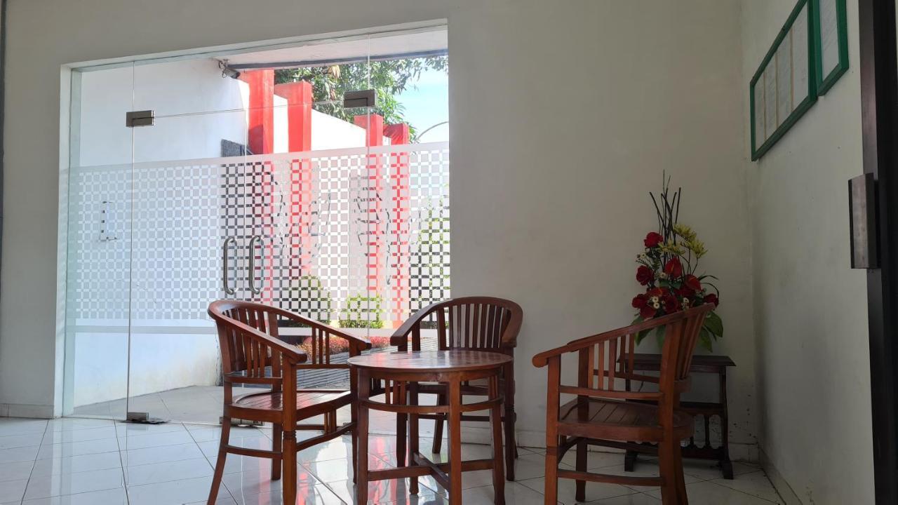 Oyo 90831 Hotel Gardenia Prambanan Surakarta  외부 사진
