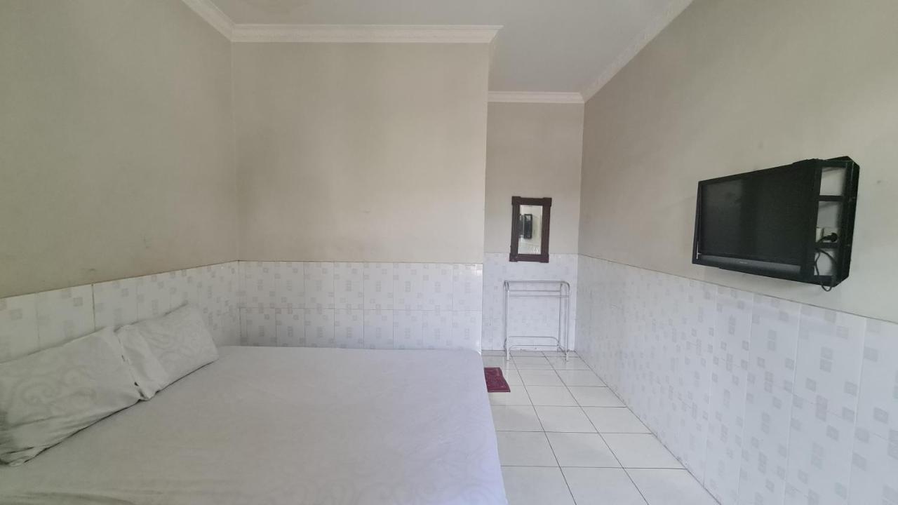 Oyo 90831 Hotel Gardenia Prambanan Surakarta  외부 사진